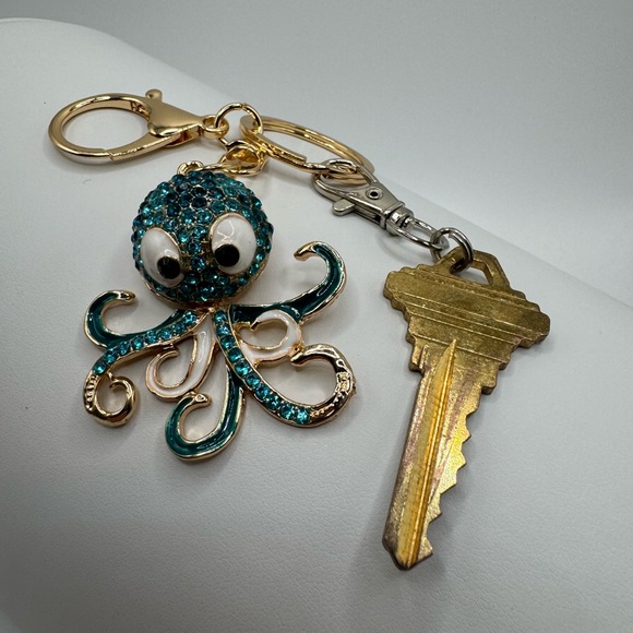 2/$20 Sparkly Whimsical Blue Octopus Keychain - Picture 3 of 8